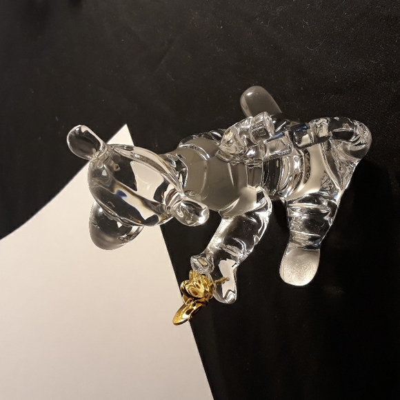 Lenox crystal Disney tigger with 24k butterfly. - Picture 4 of 4